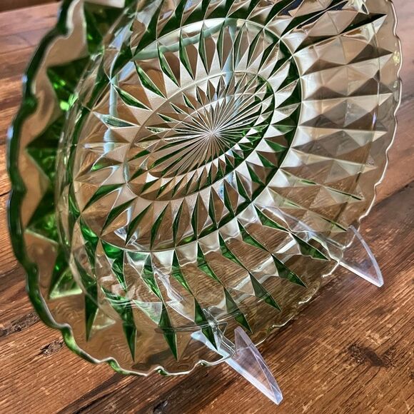 Uranium Starburst Green Glass Bowl 9” Vintage - Picture 6 of 6